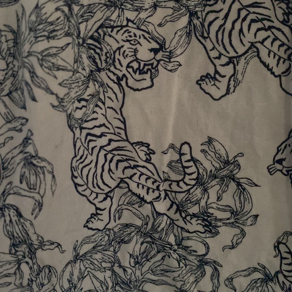 Tiger button up - Picture 2 of 4